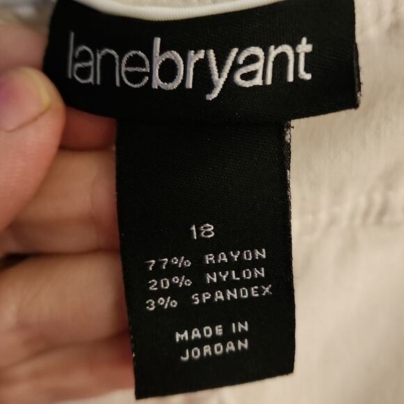 Lane Bryant Crop/Capri Light Colored Pants - Picture 10 of 11